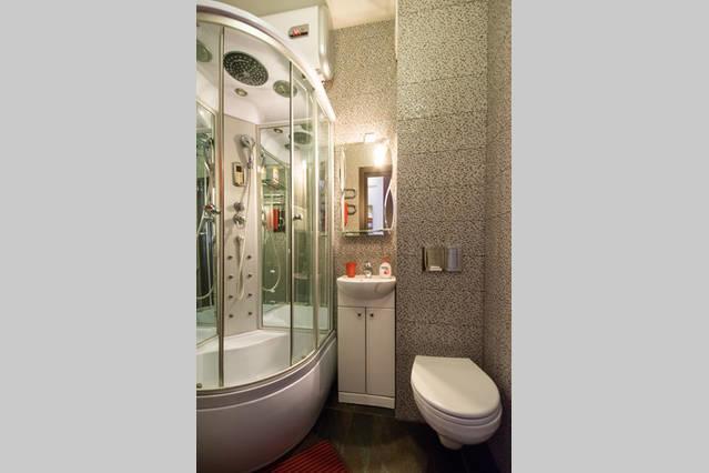Modern Luxury In The Center Of At Konstitutsii Square *